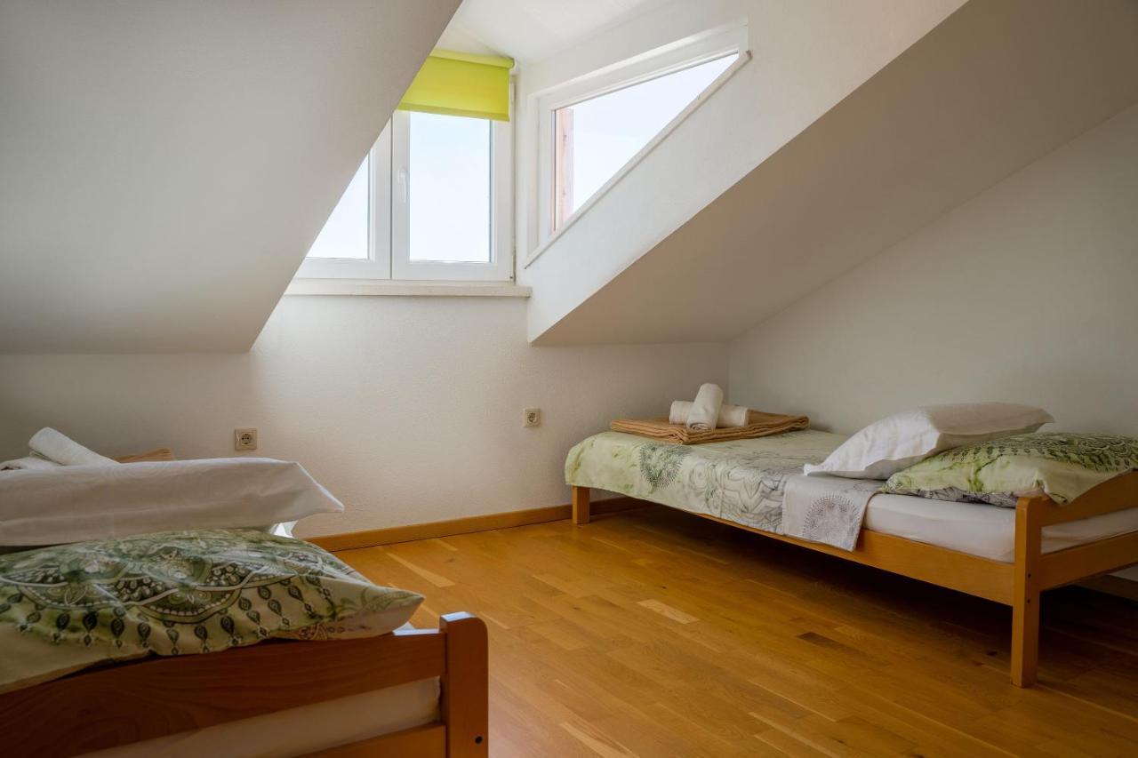 House Fidulic - Penthouse The View Apartment Lumbarda Bagian luar foto