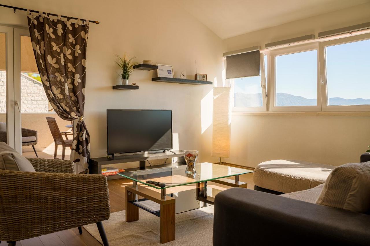 House Fidulic - Penthouse The View Apartment Lumbarda Bagian luar foto